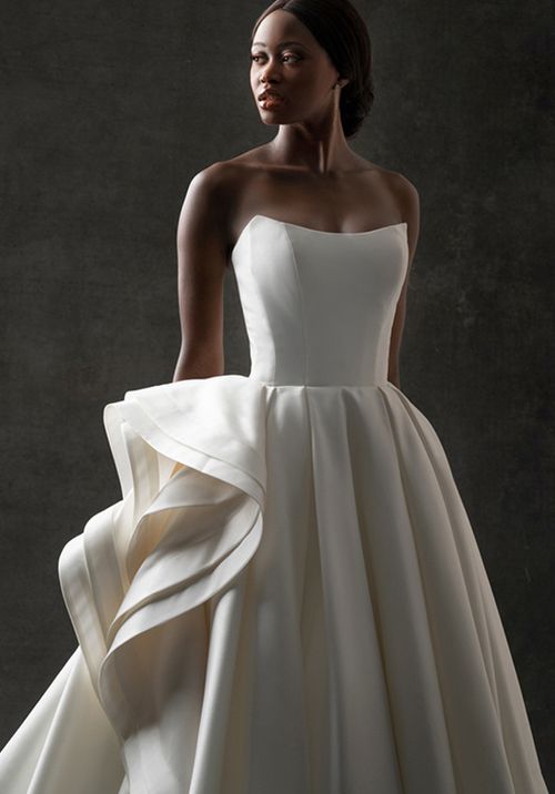 C752, Allure Couture