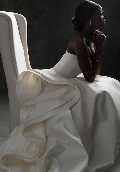 C752, Allure Couture