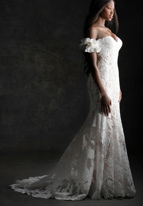 C753, Allure Couture