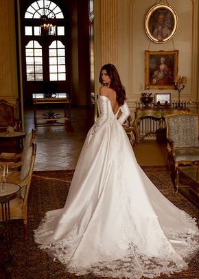 Josephine, Justin Alexander
