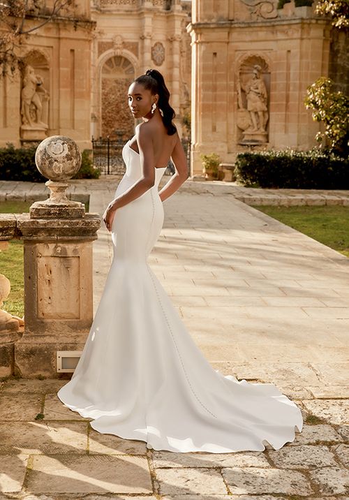 44496, Sincerity Bridal