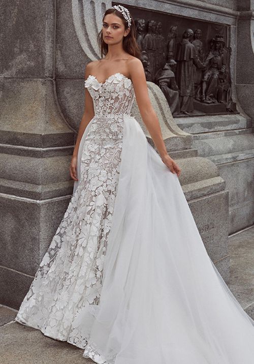 124121 Nailah, Calla Blanche