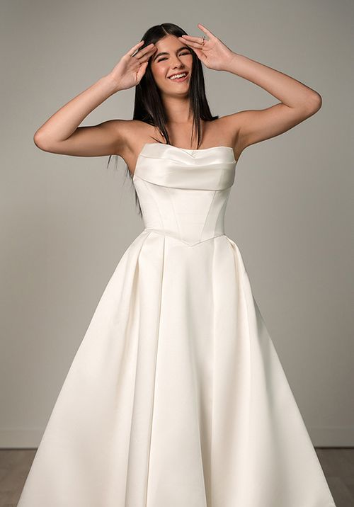 SY8084, Stella York