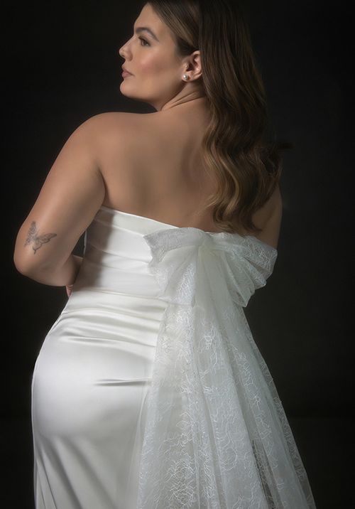 ML1874+, Martina Liana