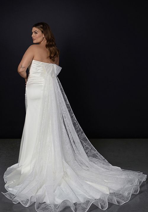 ML1874+, Martina Liana