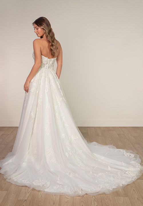 SY8166, Stella York