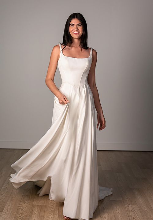 SY8180, Stella York