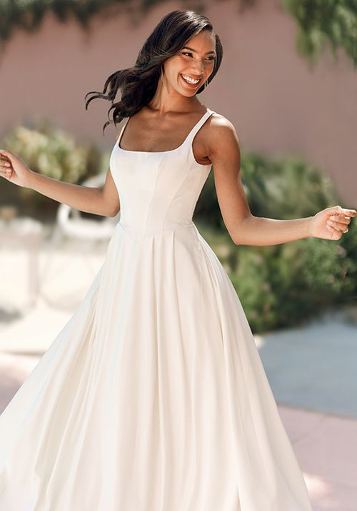 SY8180, Stella York