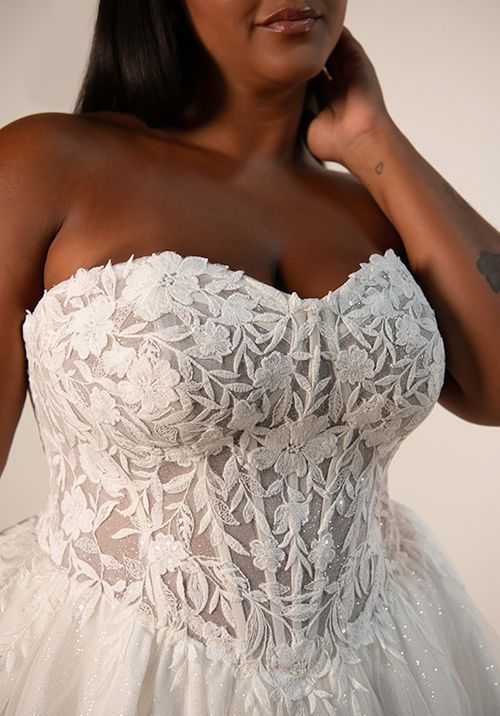 SY8181+, Stella York