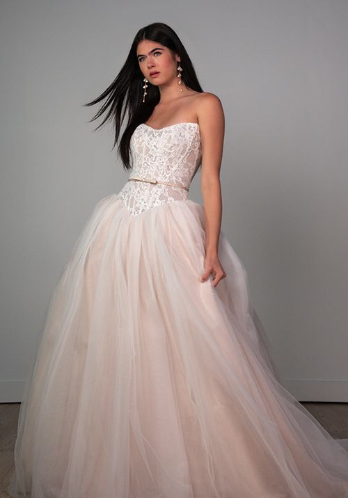 SY8189, Stella York