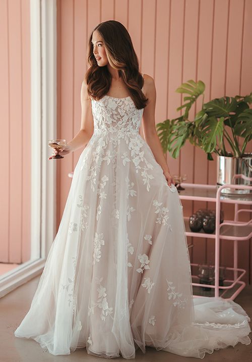 SY8213, Stella York