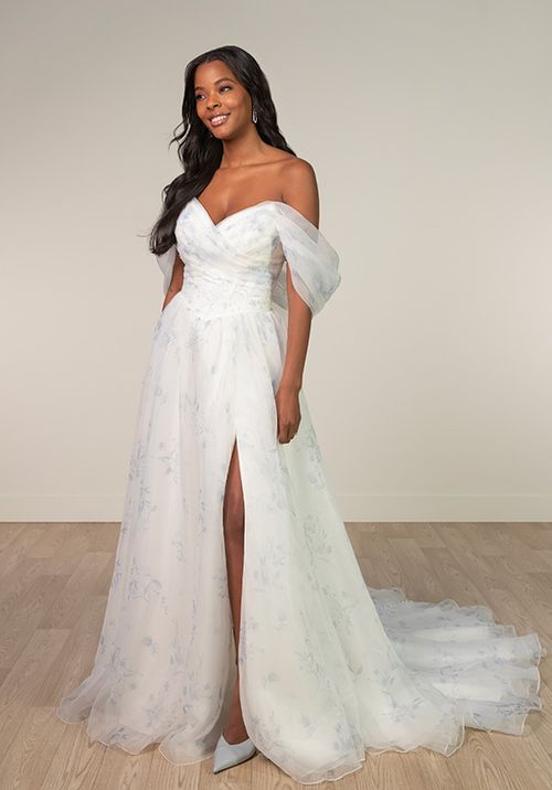 SY8215, Stella York