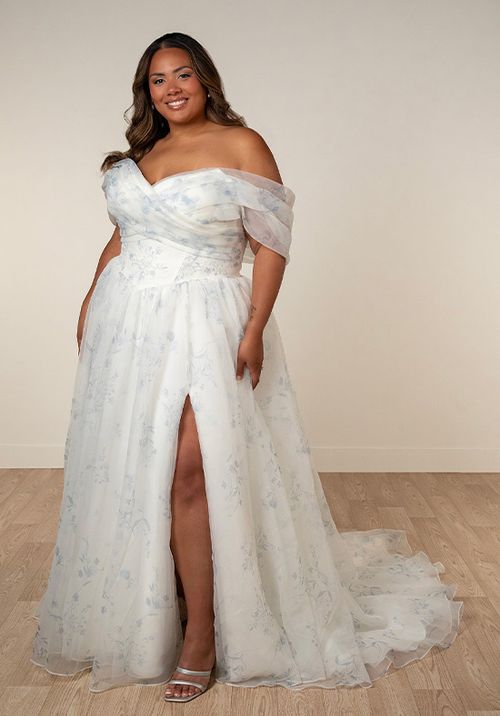 SY8215+, Stella York