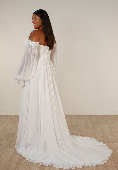 SY8244+, Stella York