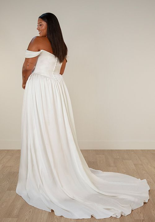 SY8236+, Stella York