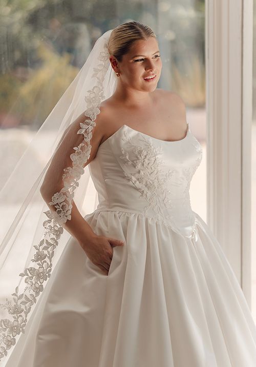 SY8239+, Stella York