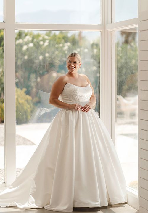 SY8239+, Stella York