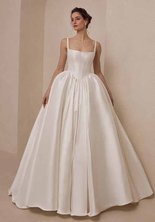 B25240 Solara, Blanc by Calla Blanche