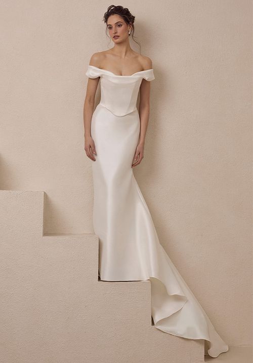B25233 Nisa, Blanc by Calla Blanche