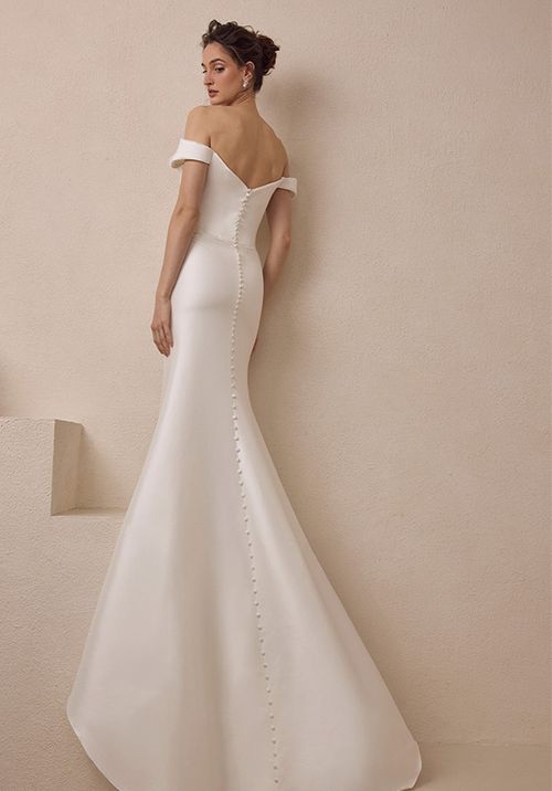 B25233 Nisa, Blanc by Calla Blanche