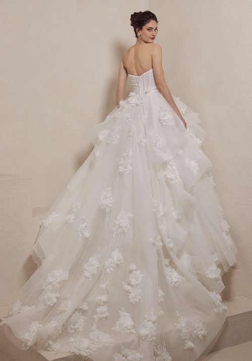 B25232 Fiorella, Blanc by Calla Blanche