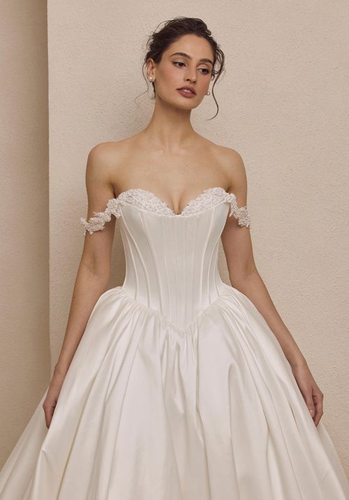 B25244 Veda, Blanc by Calla Blanche
