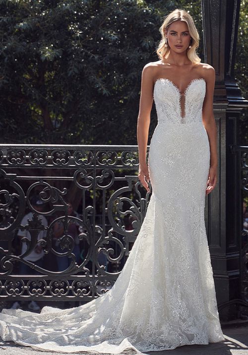 124244 Lenny, Calla Blanche