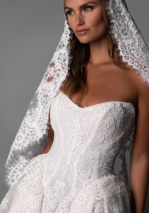 LE1435, Martina Liana Luxe