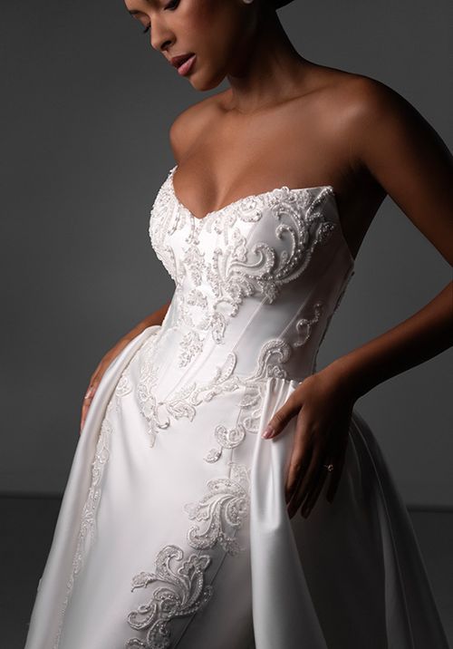 LE1436, Martina Liana Luxe