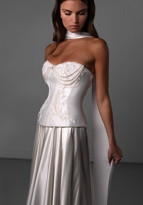 LE1439, Martina Liana Luxe