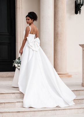 A1353, Allure Bridals