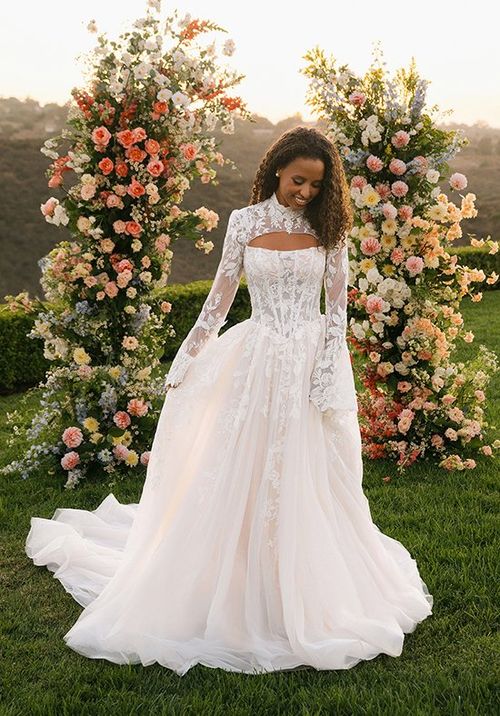 A1408, Allure Bridals