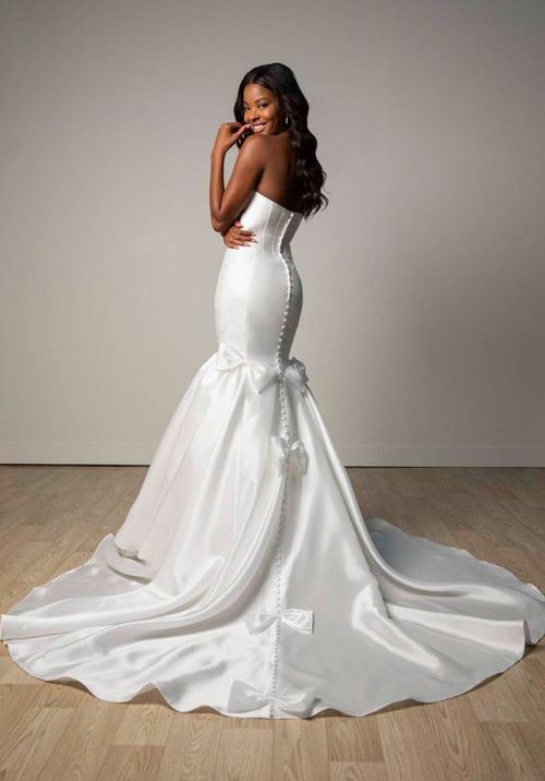 SY8298, Stella York