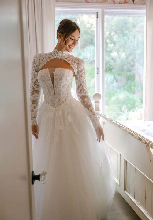 SY8324, Stella York