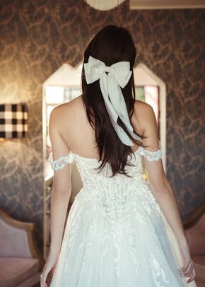 SY8345, Stella York