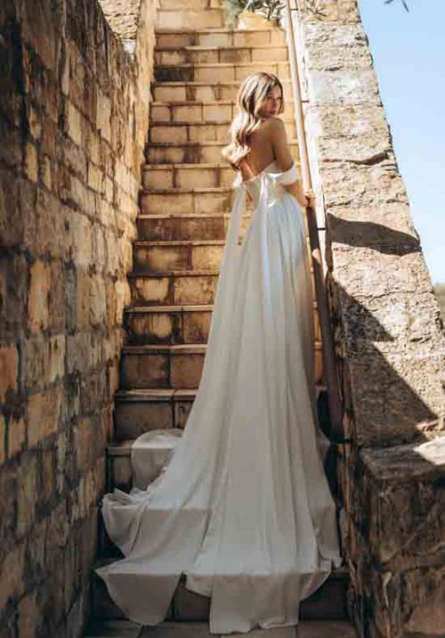 ML2066, Martina Liana