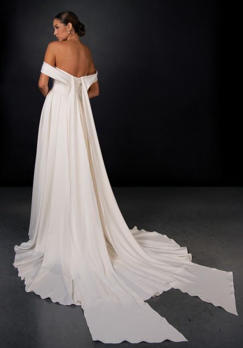 ML2066, Martina Liana