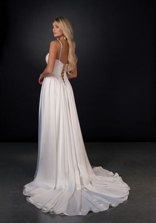 ML2063, Martina Liana