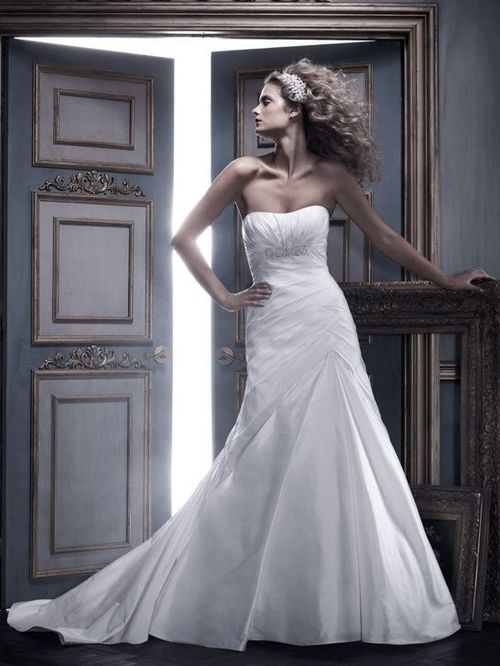 B061, Amaré Couture