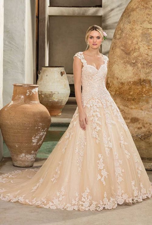 2289 Amber, Casablanca Bridal