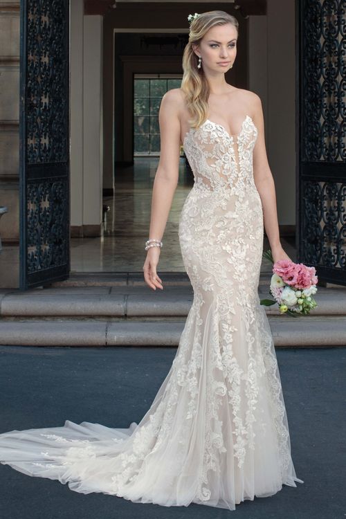 2325 Maisie, Casablanca Bridal