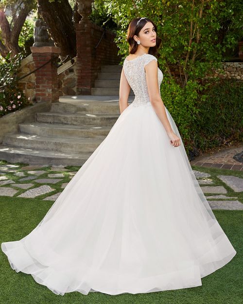 2402 Joyce, Casablanca Bridal