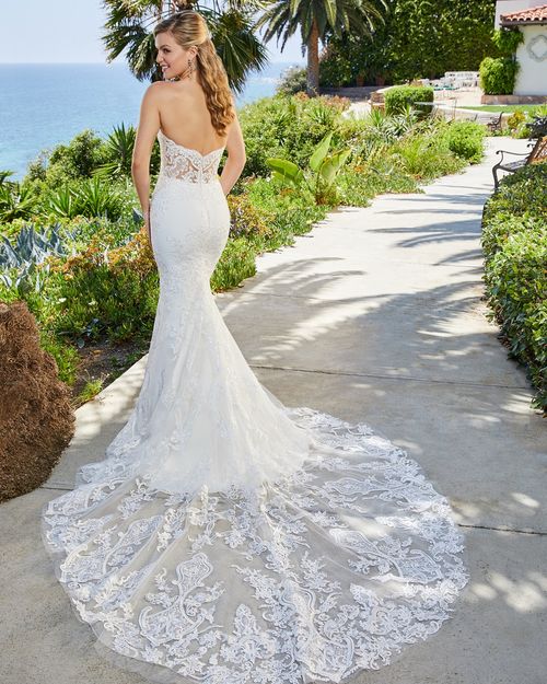 2404 Carter, Casablanca Bridal