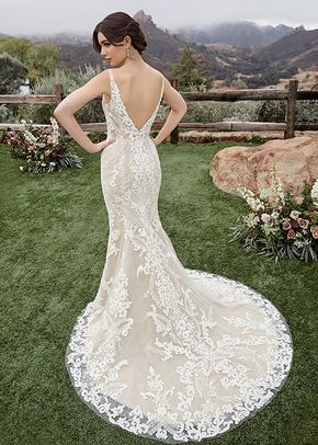 Style 2421 Vera, Casablanca Bridal