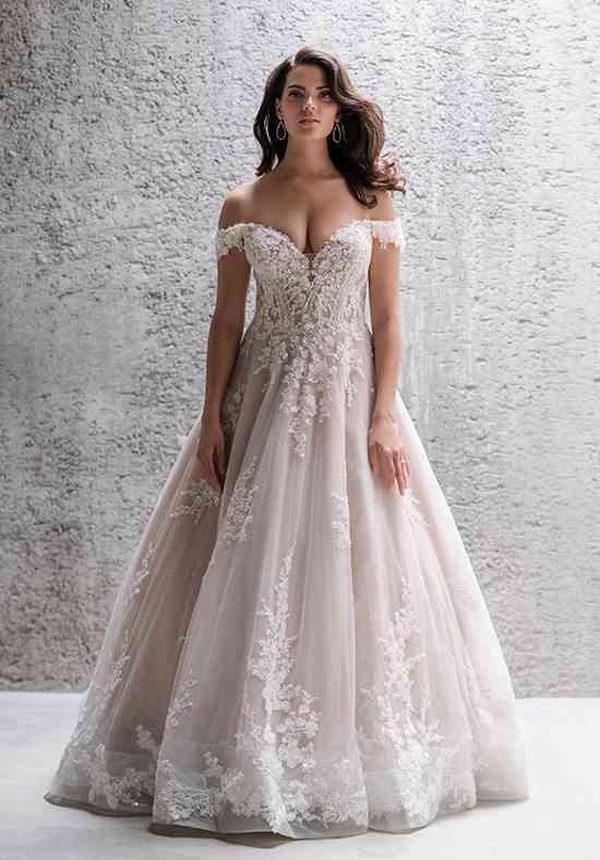 Allure Couture | C574 Wedding Dress | Bridal Reflections