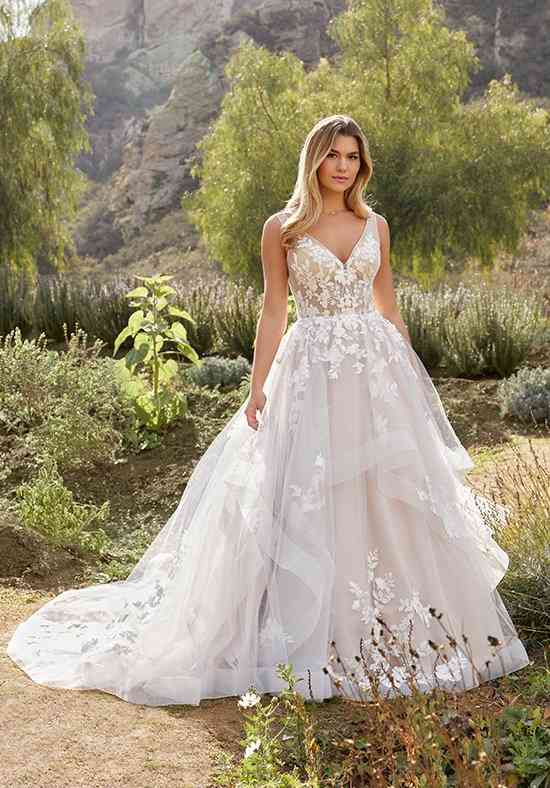 Top 12 Elegant Bridal Dresses for Autumn, Bridal Dresses Inspirations