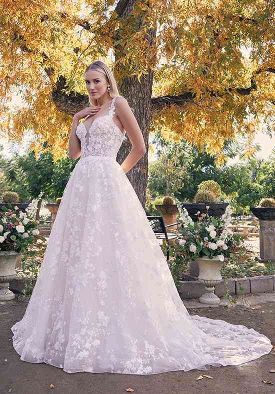 Top 5 Wedding Dress Styles and Trends for 2023 - MaeMe Bridal