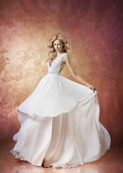 hayley paige hennessy gown