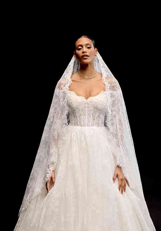 Fall Wedding Dress Photos, Fall Wedding Dress Pictures - WeddingWire.com