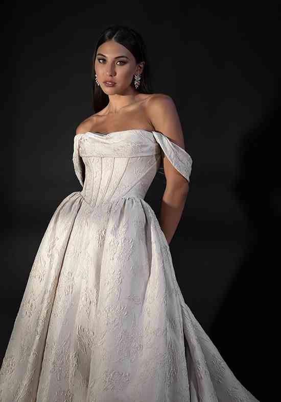 Silk Wedding Dress Photos, Silk Wedding Dress Pictures - WeddingWire.com